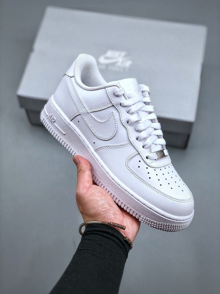 White Air Force 1 '07